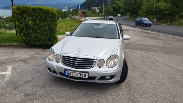 Mersedes-Benz E200cdi
