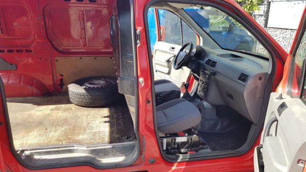 Ford Transit connect - Image 2